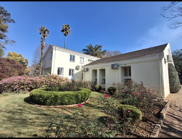 5 BEDROOM HOUSE FOR SALE IN GREENDALE